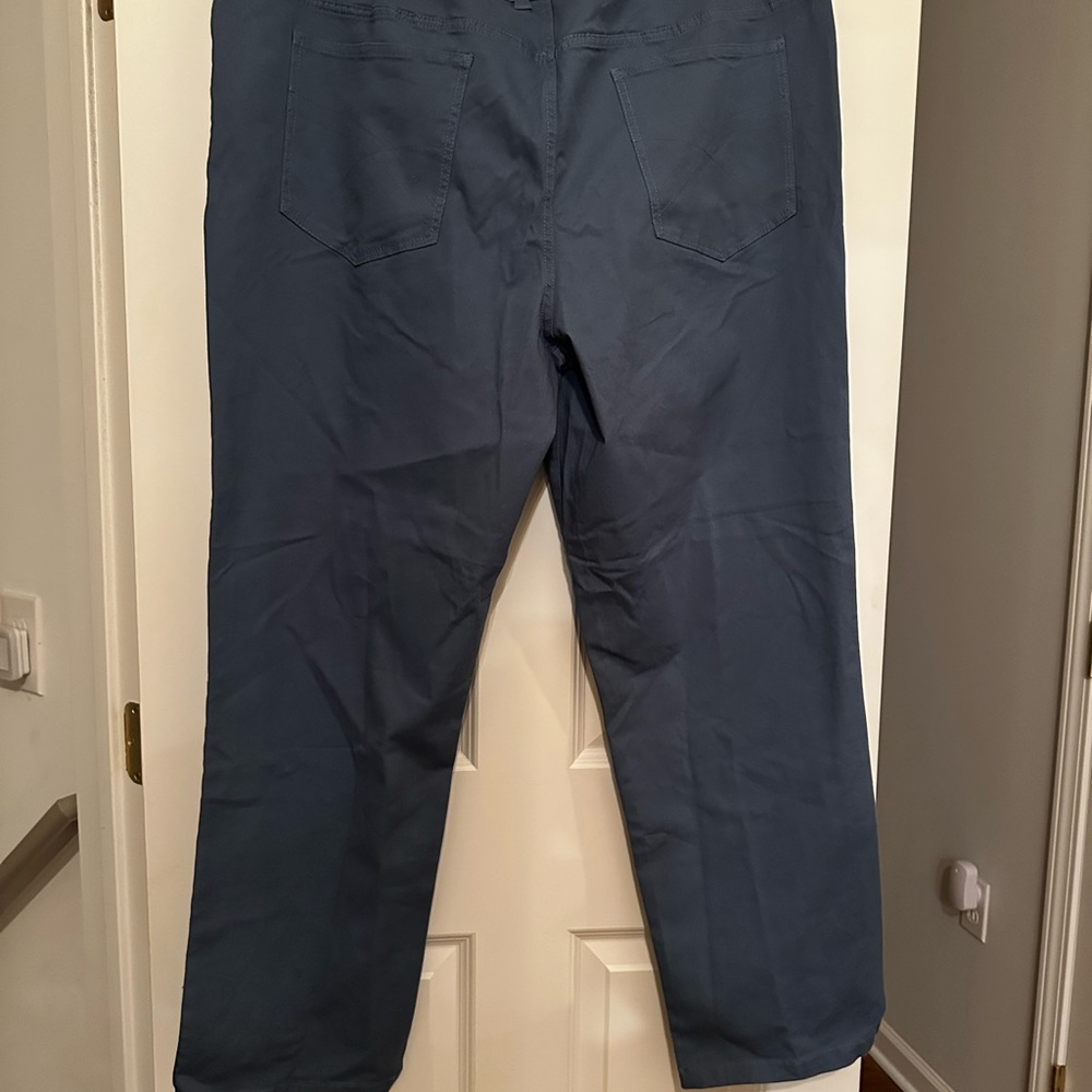 Classic Men's Navy Chinos